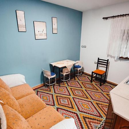 Bb Apartament Apartment Gjirokaster Bagian luar foto